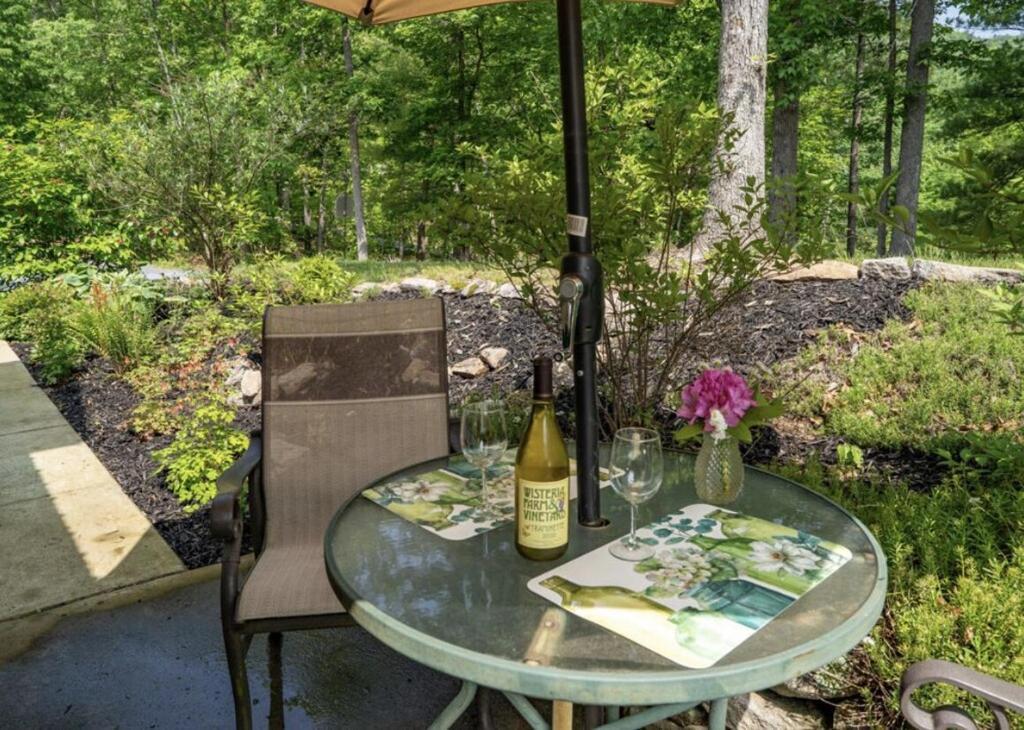 Mockingbird Mountain Spa And Retreat Luray Exterior foto
