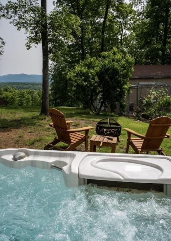 Mockingbird Mountain Spa And Retreat Luray Exterior foto